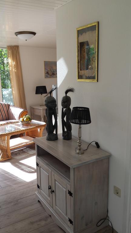 Bed And Breakfast Bij Hooisma Kampen Chambre photo